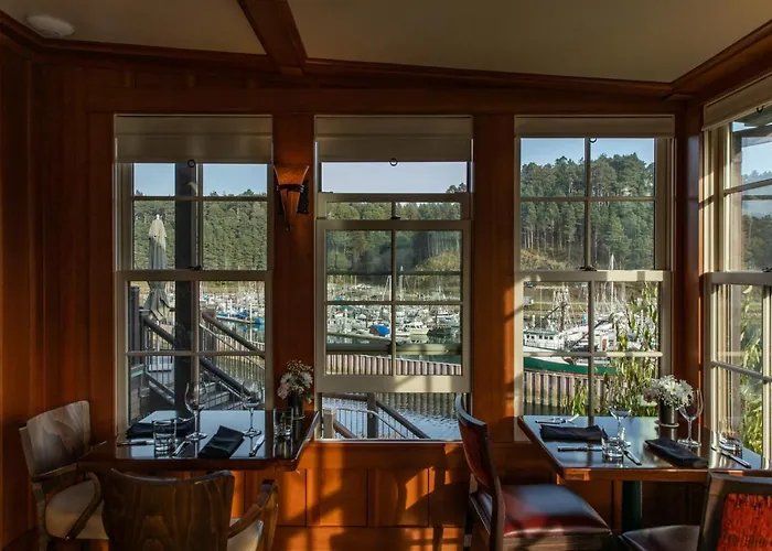 Noyo Harbor Inn