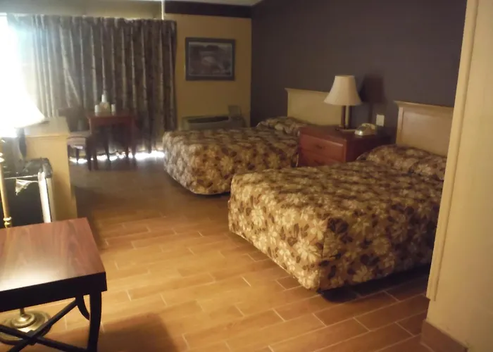 Budgetel Inn & Suites Hotel