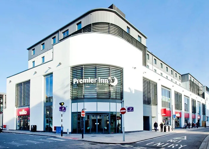 Premier Inn Cheltenham Town Centre
