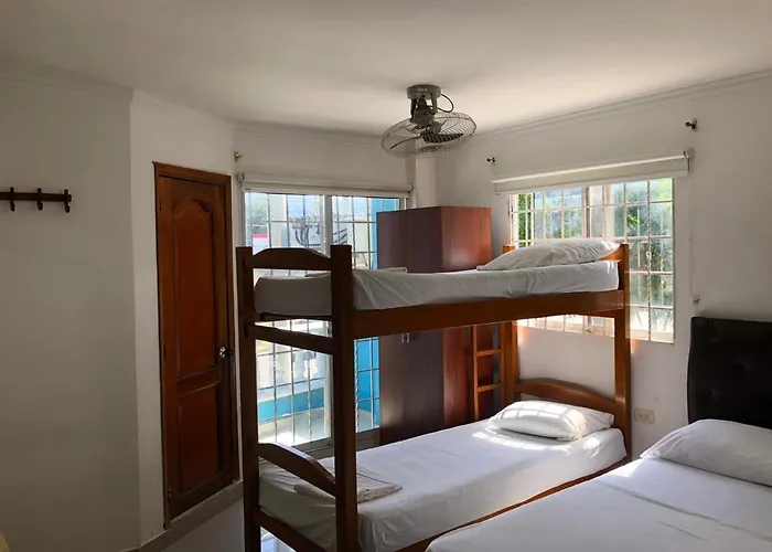 Hotel Aeromar Central