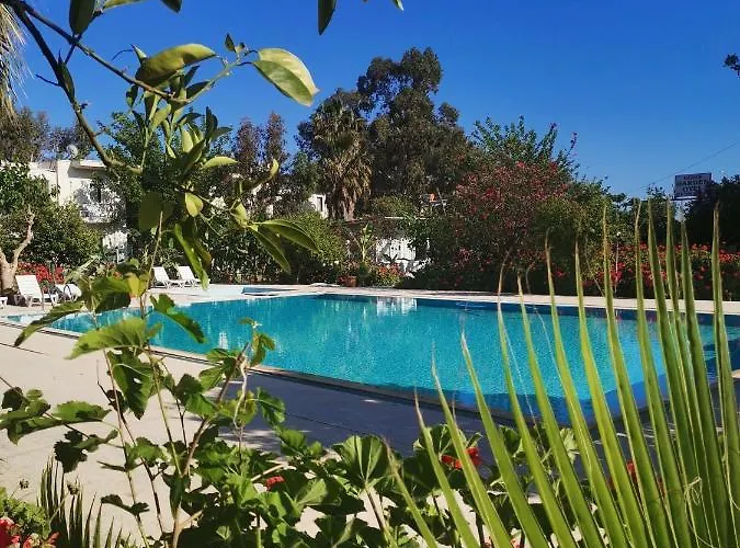 Kiris Garden Hotel