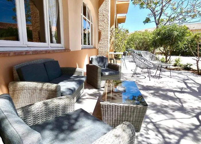 Hotel Les Arbousiers