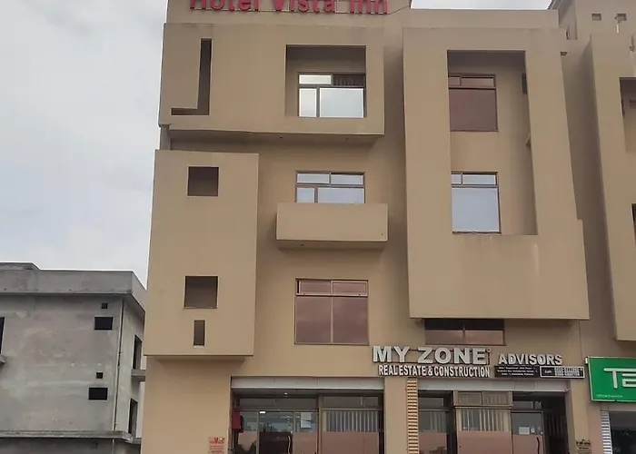 Hotel Vista Inn Dha