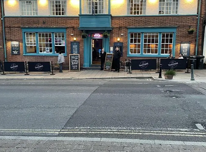 Glastonbury Cheap Hotels