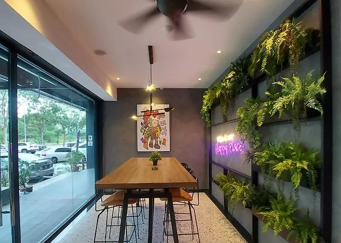 Miico Hotel @ Mount Austin