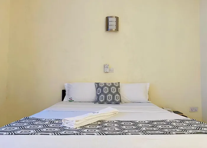 Merry Villa Hotel & Apartments