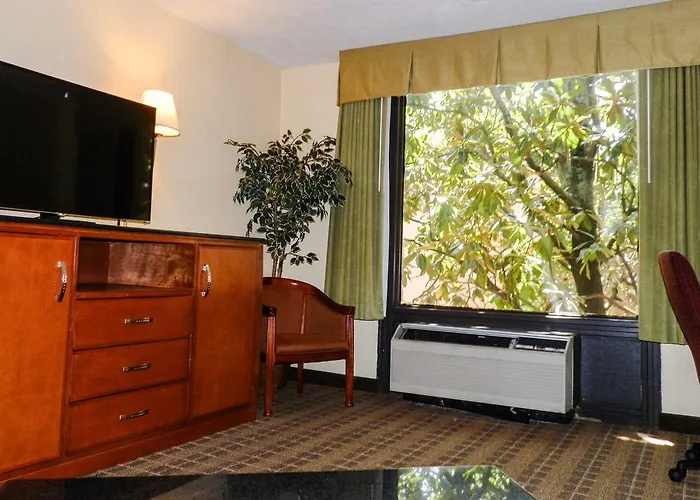 Regency Hotel & Conference Center