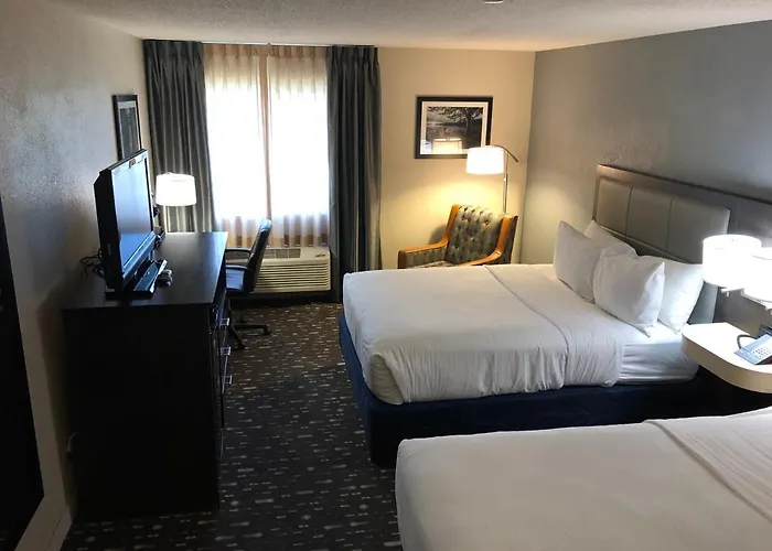 Country Inn & Suites By Radisson, Auburn, In