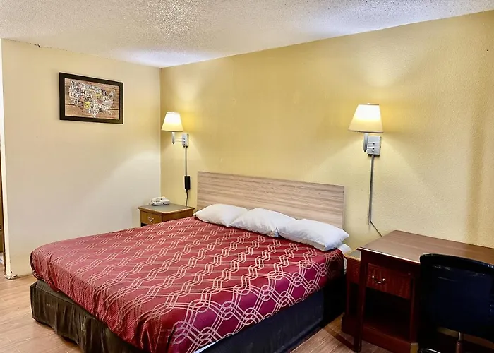 Econo Lodge Waynesburg
