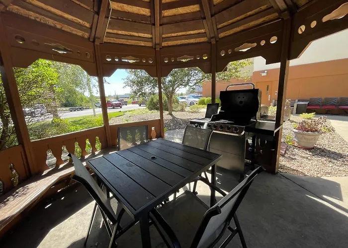 Mainstay Suites - Wichita Ne