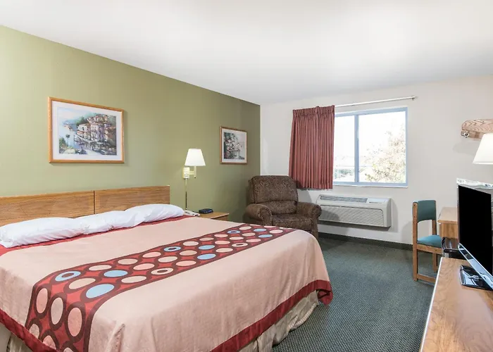 Super 8 By Wyndham West Middlesex/Sharon Area