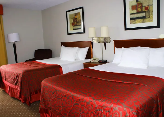 Days Inn & Suites By Wyndham Bloomington/Normal Il