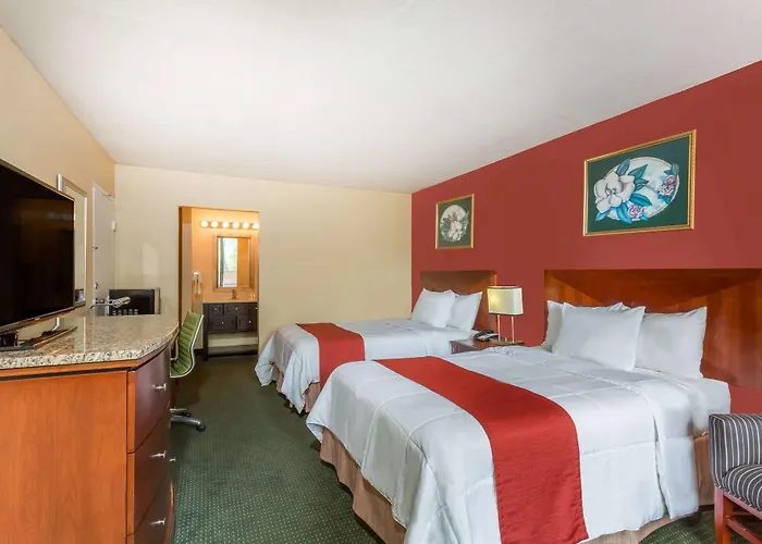 Ramada By Wyndham Roanoke