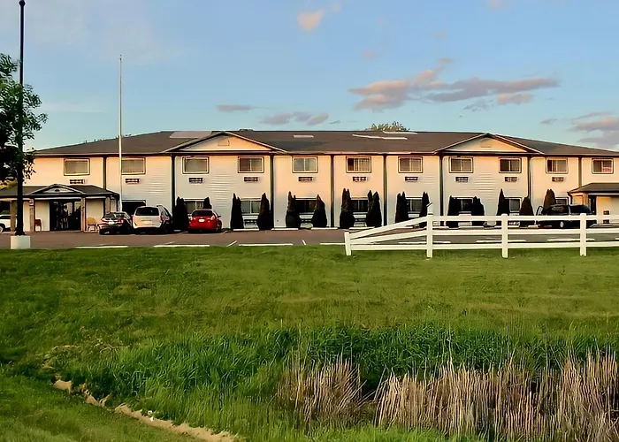 Amerivu Inn And Suites