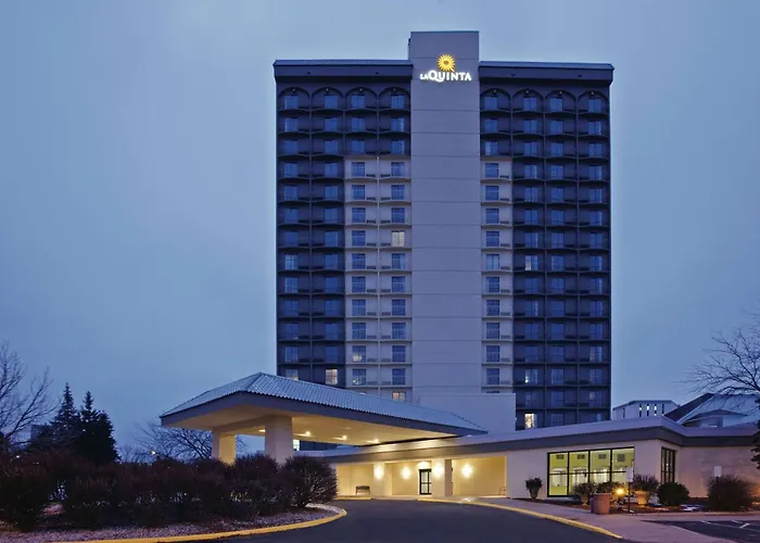 Bloom Hotel