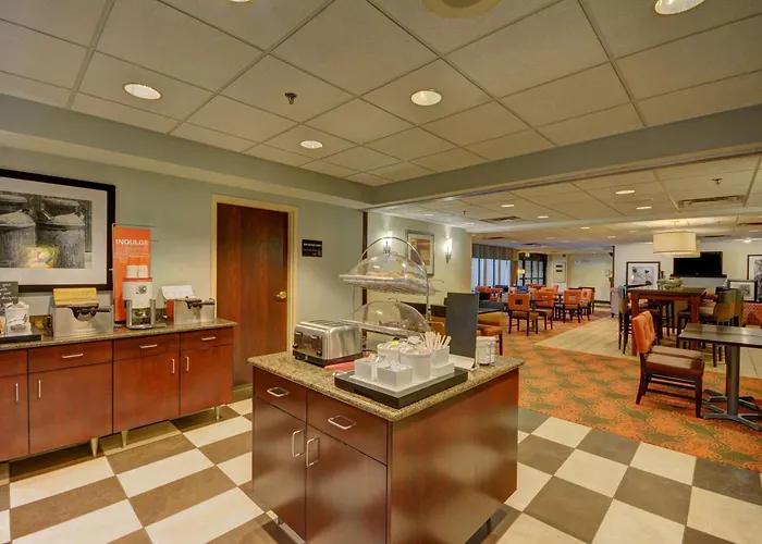 Hampton Inn By Hilton Indianapolis-South