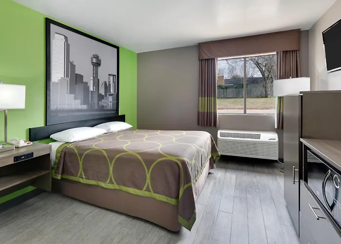 Super 8 By Wyndham Waxahachie Tx