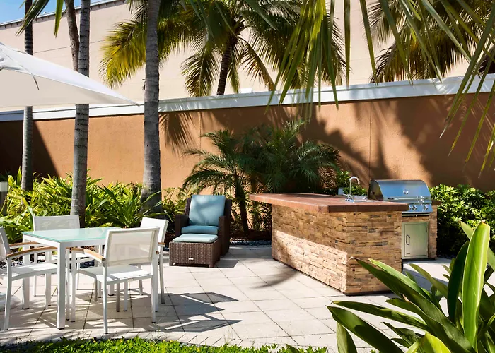 Courtyard By Marriott Miami Aventura Mall