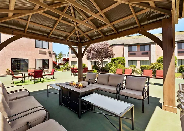 Ramada By Wyndham Arcata