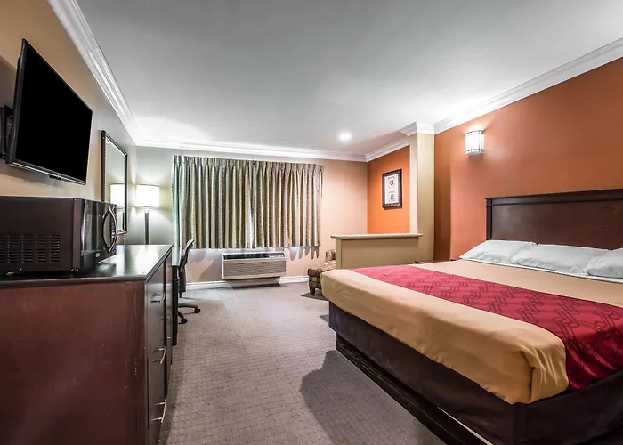Baymont By Wyndham Ontario
