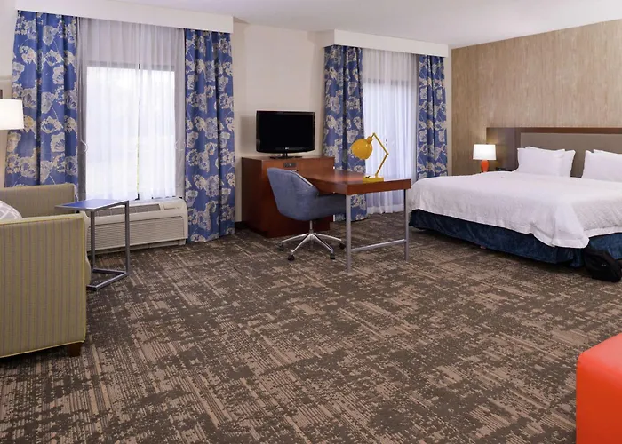 Hampton Inn & Suites Wilmington