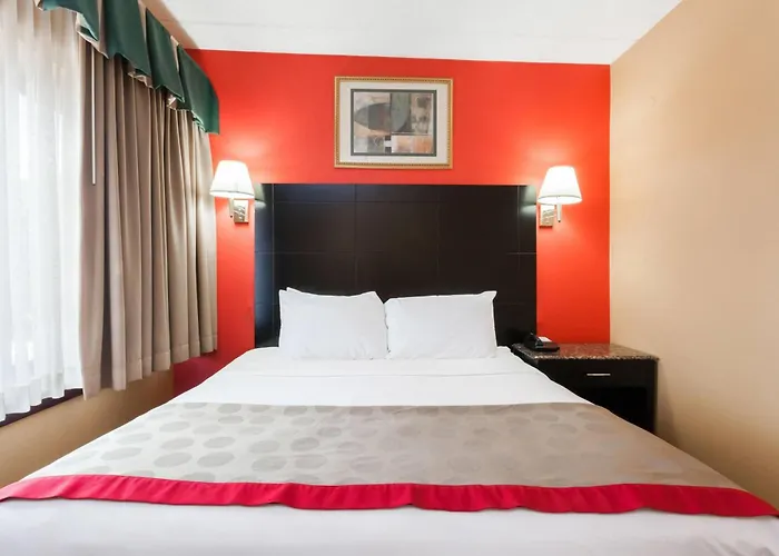 Ramada By Wyndham Newburgh/West Point
