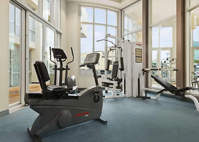 Travelodge By Wyndham Niagara Falls Fallsview