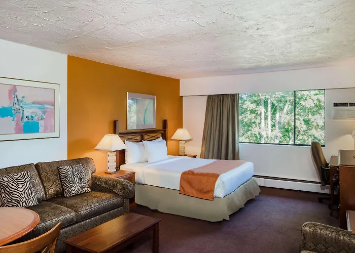 Howard Johnson Hotel By Wyndham Victoria