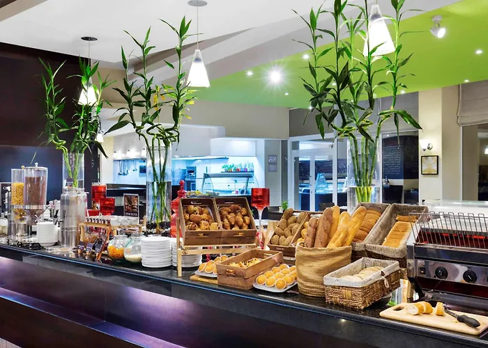 Ibis Muscat