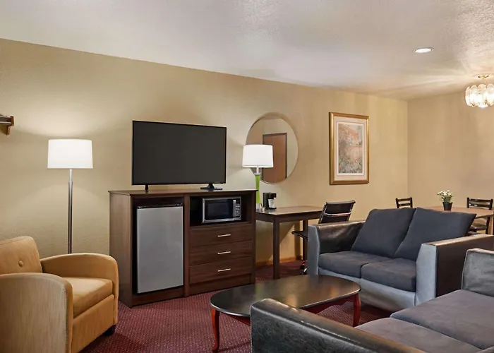 Super 8 By Wyndham Sikeston/Miner Area
