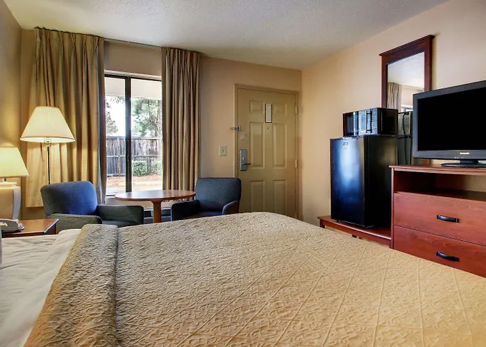 Rodeway Inn North Ridgeland