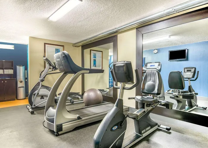 Days Inn & Suites By Wyndham Albuquerque North