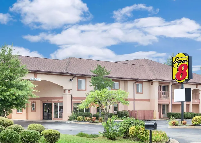 Super 8 By Wyndham Decatur Priceville