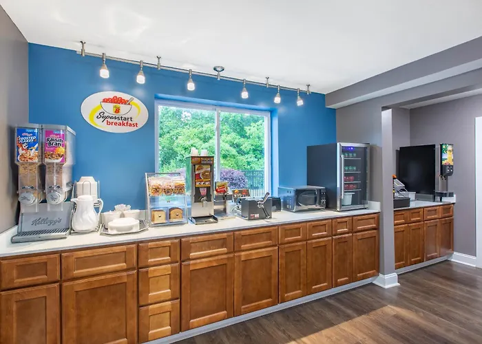 Super 8 By Wyndham Chattanooga Lookout Mountain Tn