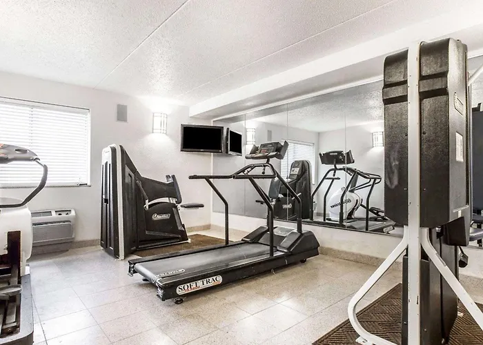 Quality Inn & Suites Coliseum