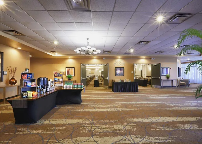 Embassy Suites By Hilton Phoenix Scottsdale