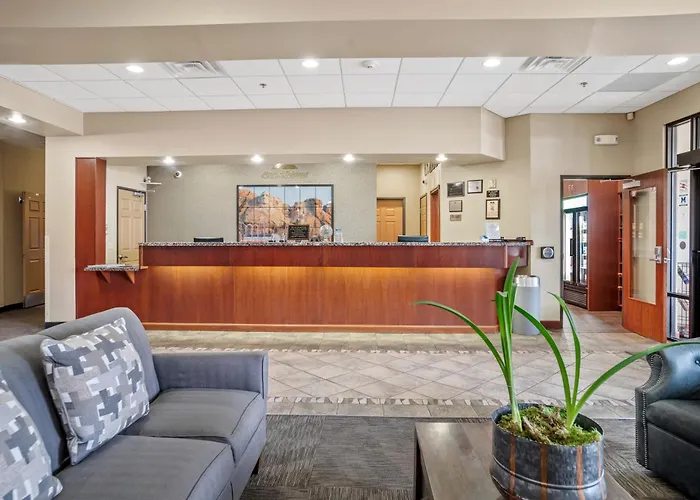 Elevation Inn & Suites, Trademark Collection By Wyndham Downtown Rapid City- Walking Distance To The Monument
