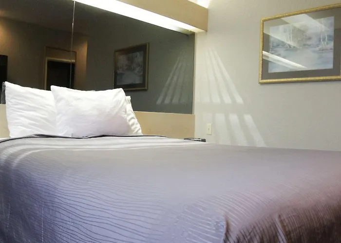 Americas Best Value Inn & Suites Jackson, Tn