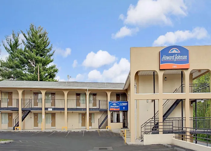 Howard Johnson By Wyndham College Park