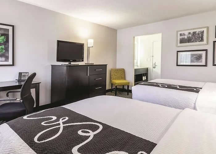 Cleveland Cheap Hotels