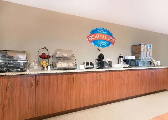 Marshfield Cheap Hotels