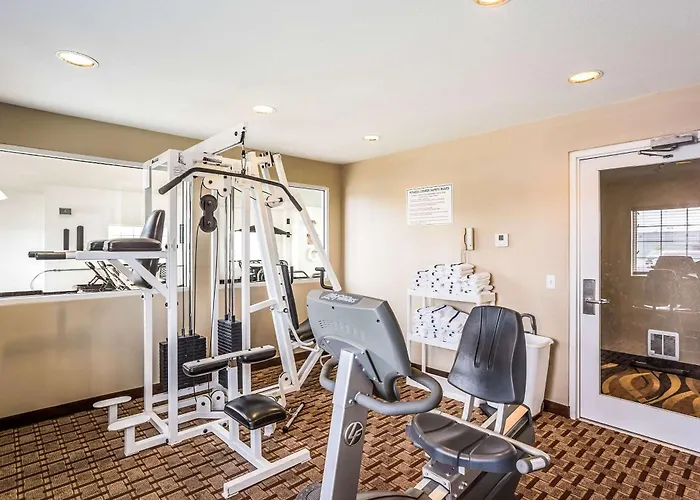 Mainstay Suites Cedar Rapids North - Marion