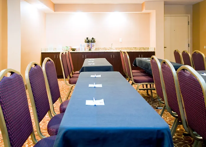 Holiday Inn Express Winston-Salem Medical Ctr Area