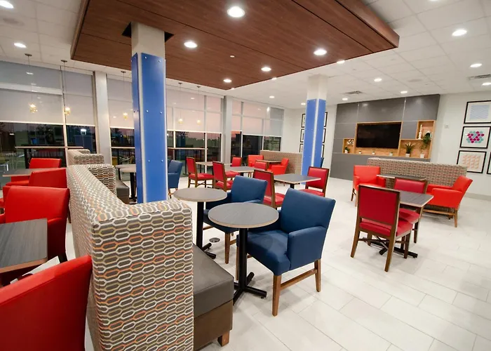 Holiday Inn Express & Suites Taylor By Ihg