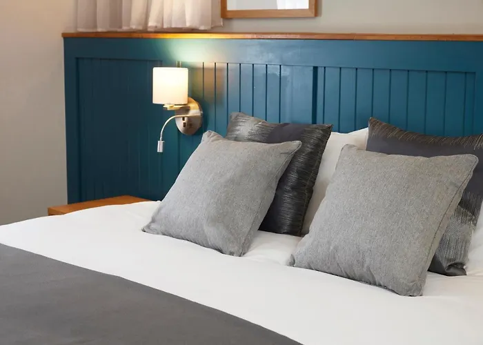 Holmfield Arms By Greene King Inns