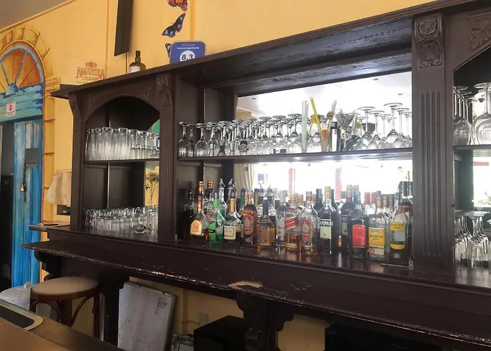 Hotel Bar Restaurant Emergency 911 Sto Lk Group