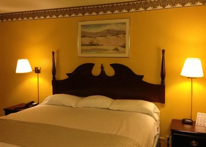 Americas Best Value Inn Macomb