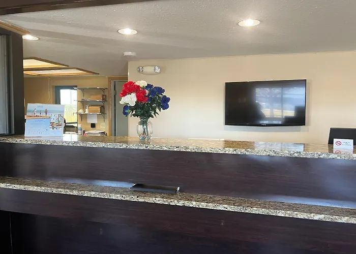 Baymont By Wyndham Holland - Toledo