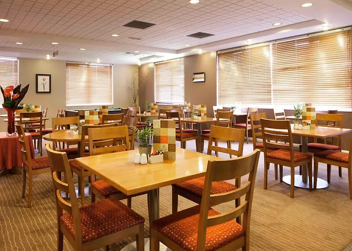 Ibis Chesterfield Centre - Market Town