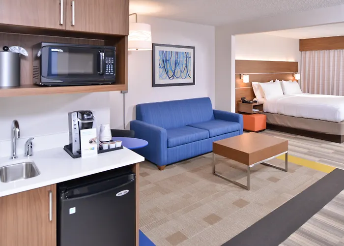Holiday Inn Express & Suites Indianapolis Dtn-Conv Ctr Area By Ihg